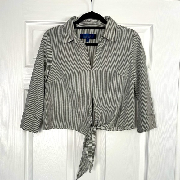 Striped white / gray cropped blouse - Picture 1 of 5